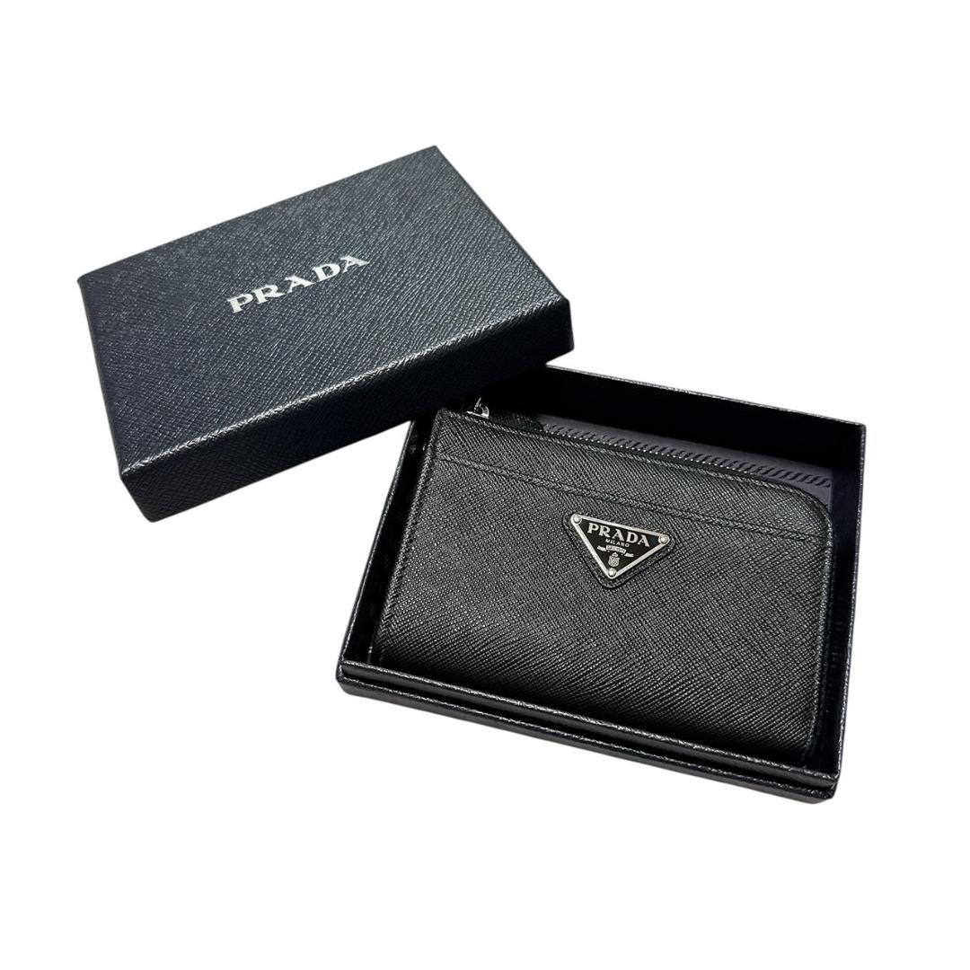 PRADA　プラダ　サフィアーノ　ケース　キーケース　トライアングル