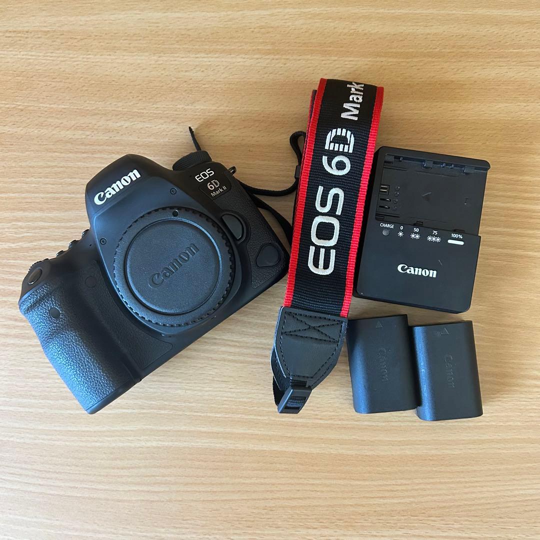 【良品】Canon EOS 6D Mark II ボディ・バッテリー2個つき‼️
