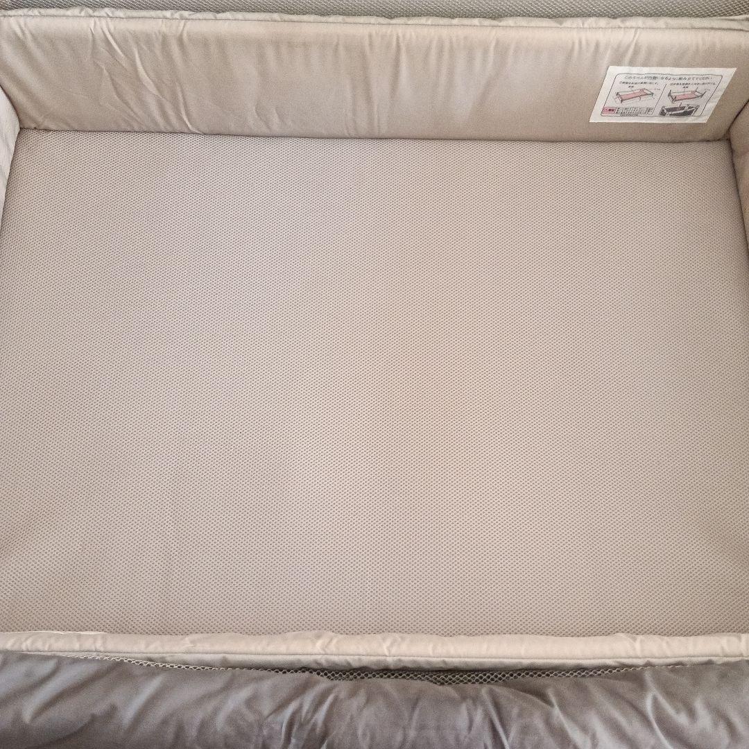 Apricaココネルエアーベビーベッド メッシュ ブラウン・ベージュ66047