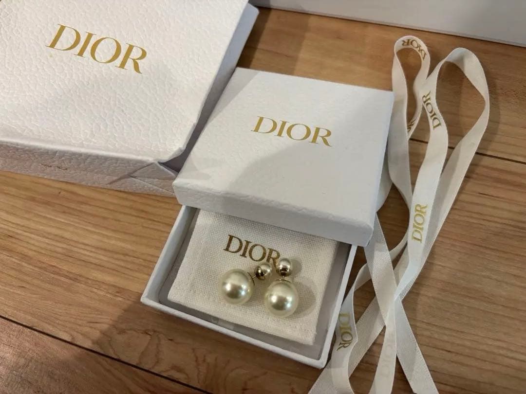 美品　Dior Tribales トライバル　ピアス