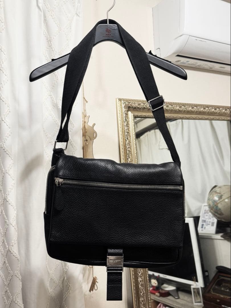 Margiela マルジェラ　レザーニュースバッグ　メッセンジャー　ショルダー