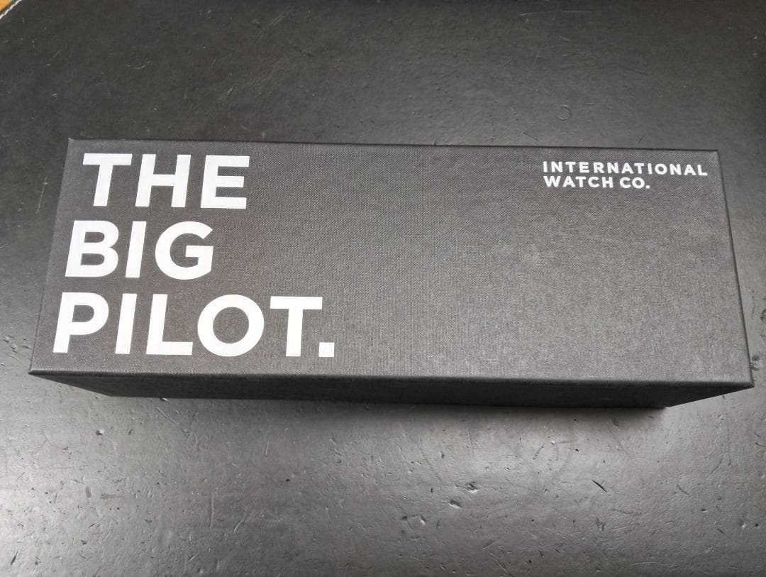 【希少・非売品】IWC SIGG THE BIG PILOT 黒色水筒 0.5L