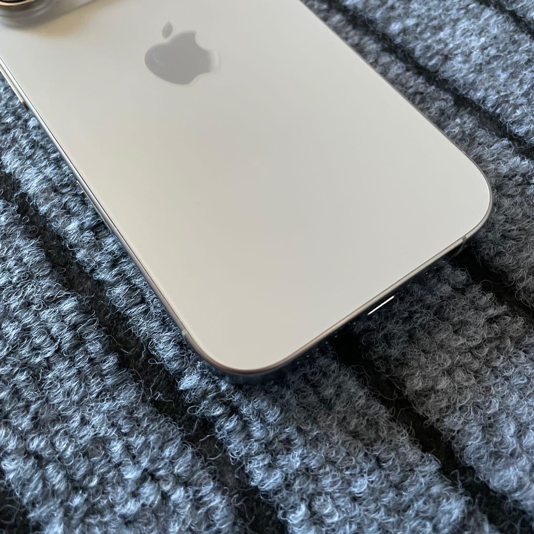 191 iPhone 16 pro 256GB SIMフリーナチュラルチタニウム