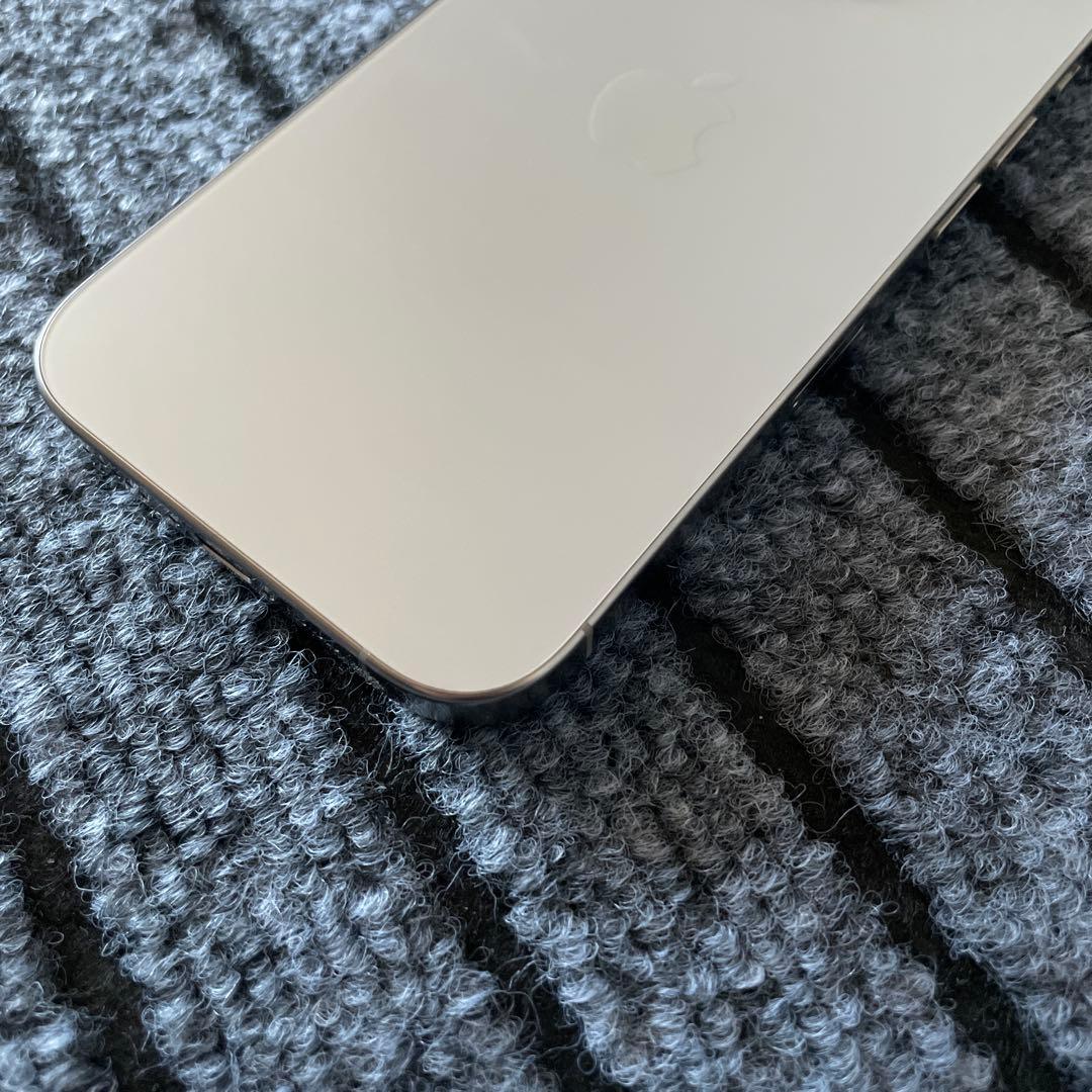 191 iPhone 16 pro 256GB SIMフリーナチュラルチタニウム