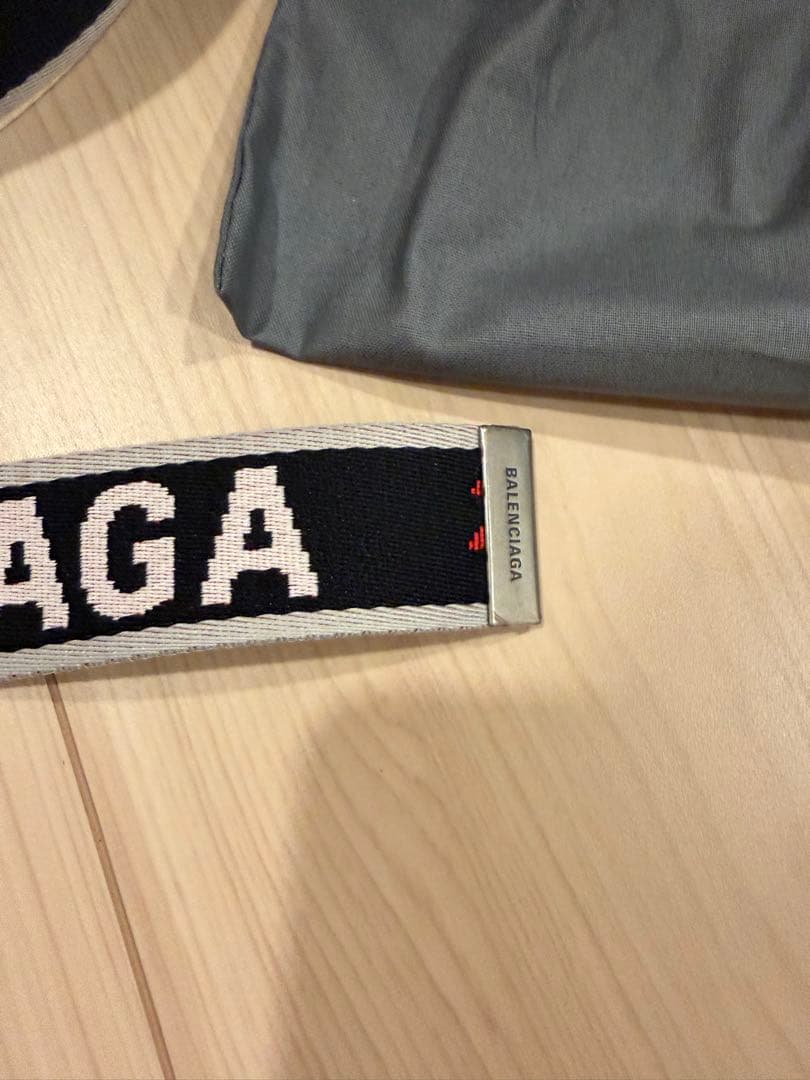 BALENCIAGA Dリング　ロゴベルト