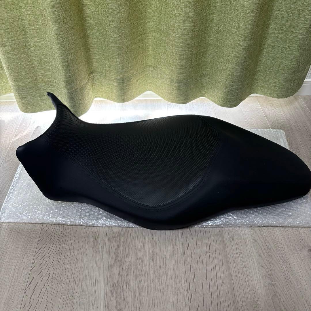 Ducati Monster 1200S シート　ドゥカティ　オールブラック