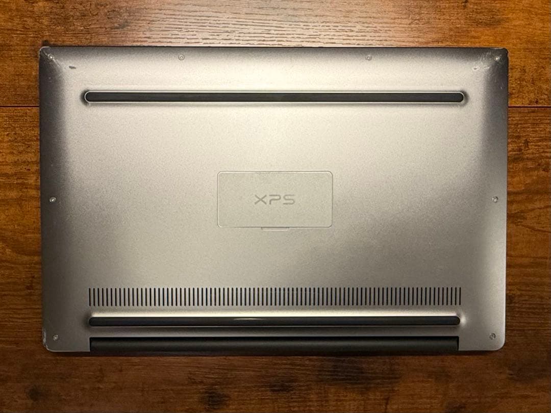 Dell XPS 13 i5/8GB/256GB US配列バッテリー新品付属完備