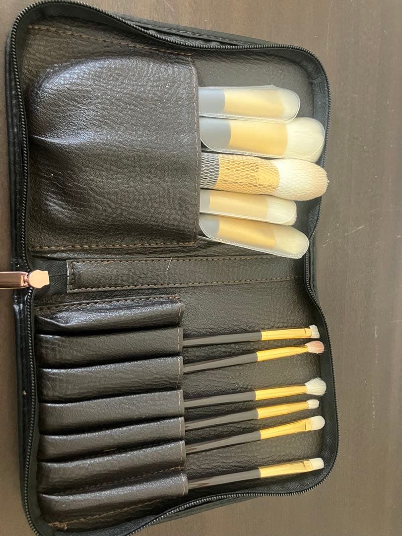 TOM FORD メイクブラシセット 11本 ケース付き ほぼ新品 プロ仕様