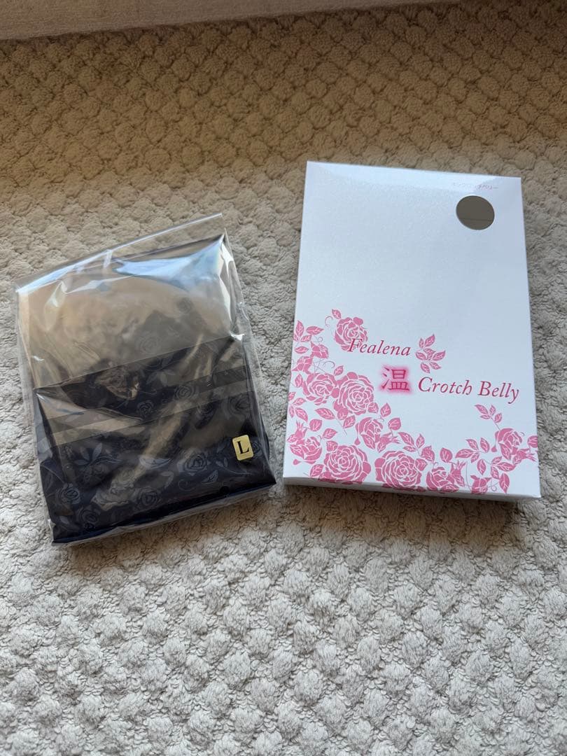 フェレナ　温クロッチベリー L【新品】