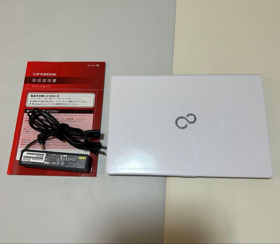 Fujitsu LIFEBOOK SH75/B3 ノートPC 本体