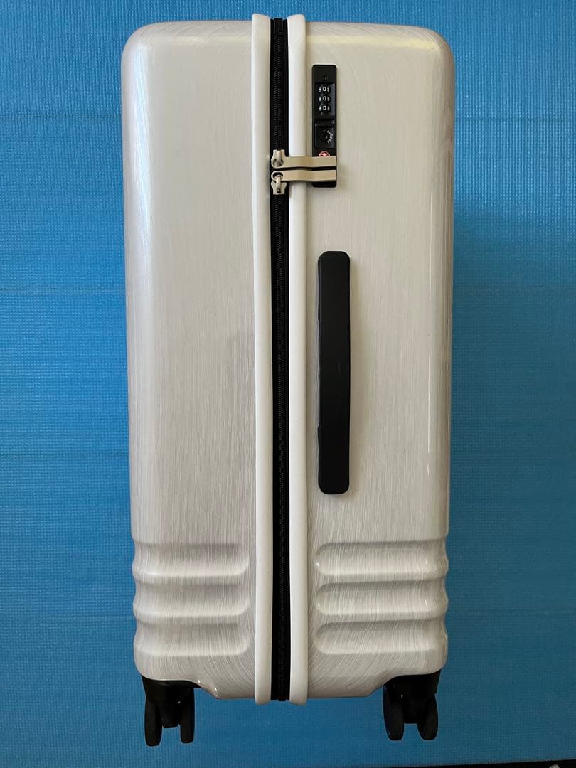 ACE キャリーケース　ホワイト　64L