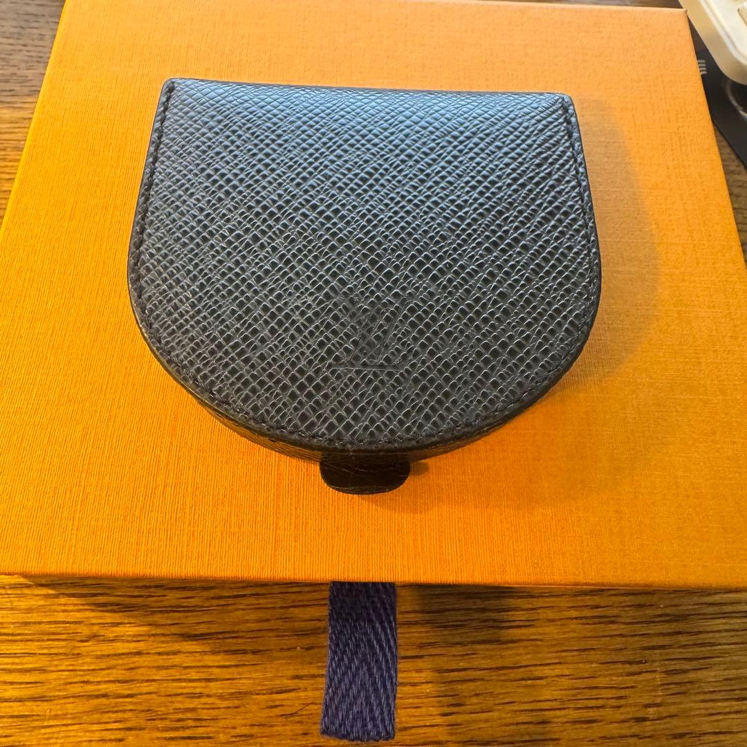 ヴィトン タイガ ケース ポルトモネ キュベット 小銭入れ 黒 ブラック