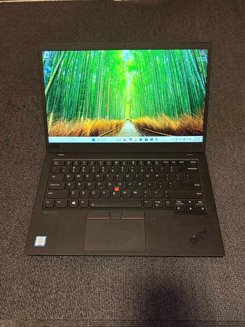 Lenovo Thinkpad X1 Carbon 第7世代