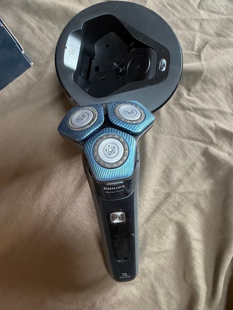 PHILIPS メンズ剃刀 Series 7000