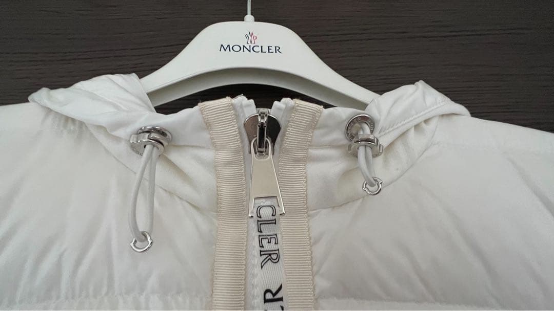 最終値下げMONCLER モンクレール MAGLIA CARDIGAN