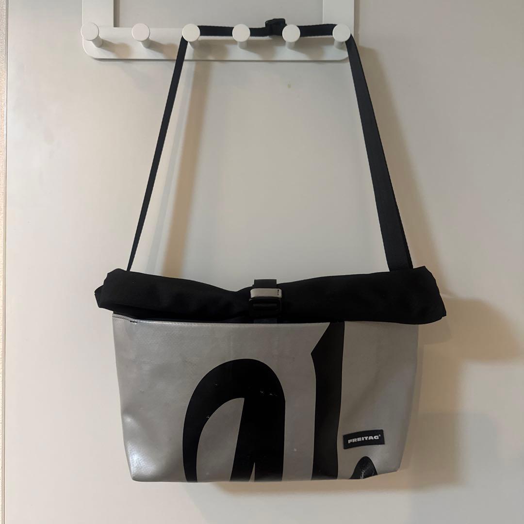 c*0様 FREITAG ROLLIN BLACKショルダーバッグ
