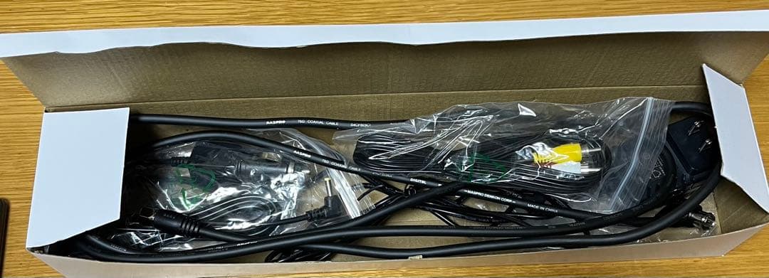 OVER TIME DVDプレーヤー搭載　15.6インチ　ポータブルテレビ