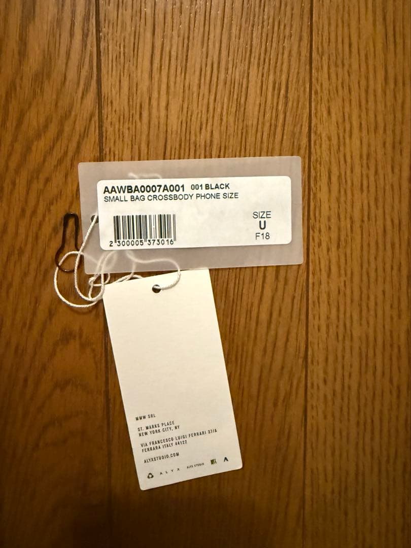 alyx ボディバッグ