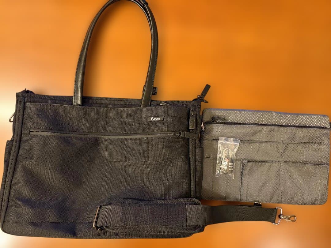 Evoon ととのうトート2.0 未使用級 ビジネスバッグ PC収納 大容量