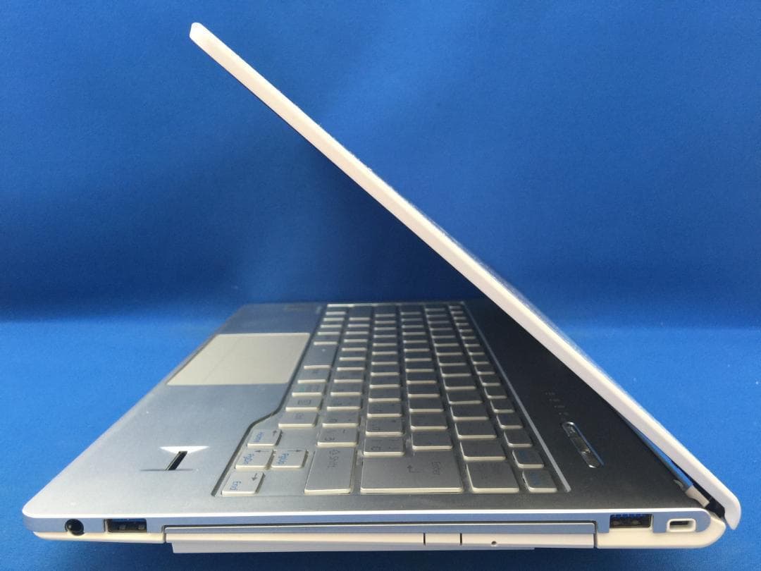 【渡邊勇一郎】富士通 LIFEBOOK SH90/P　ノートパソコン