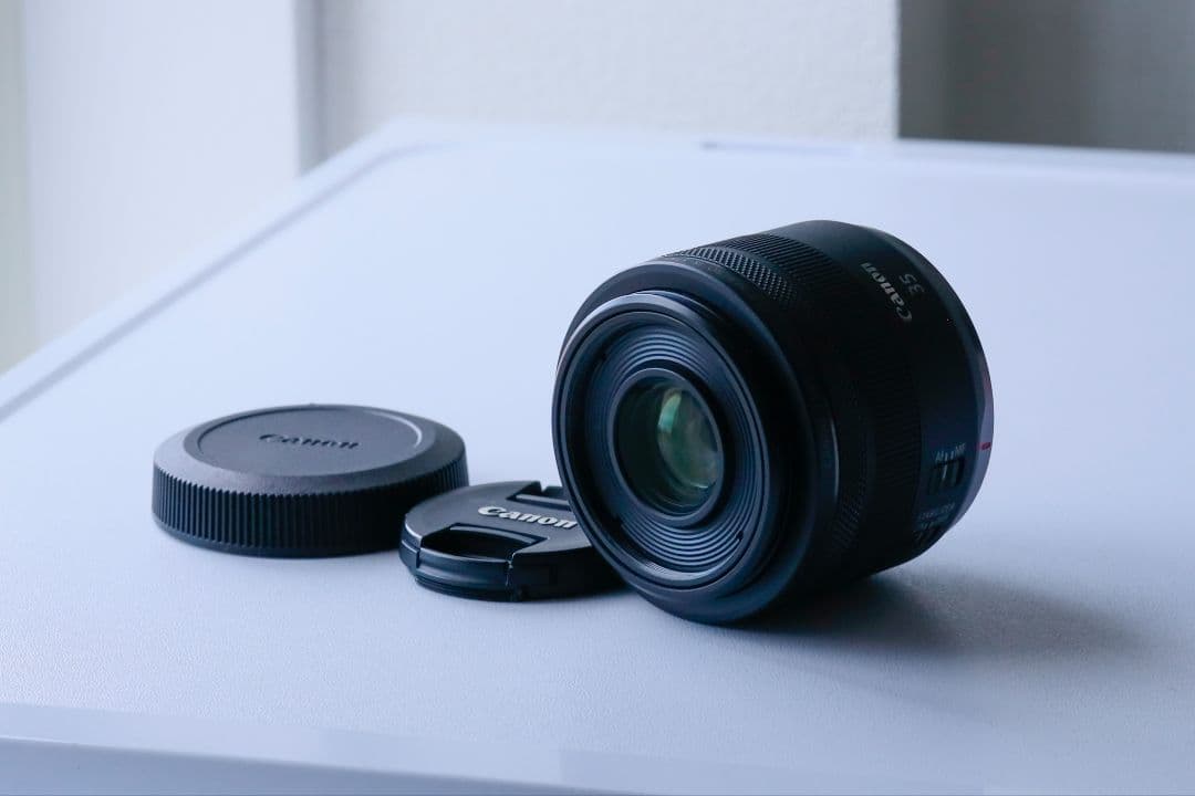 キヤノン Canon RF35mm F1.8 マクロ IS STM