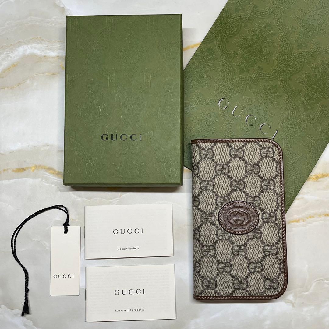 【新品未使用】GUCCI スマホケース iPhone15 手帳型　06