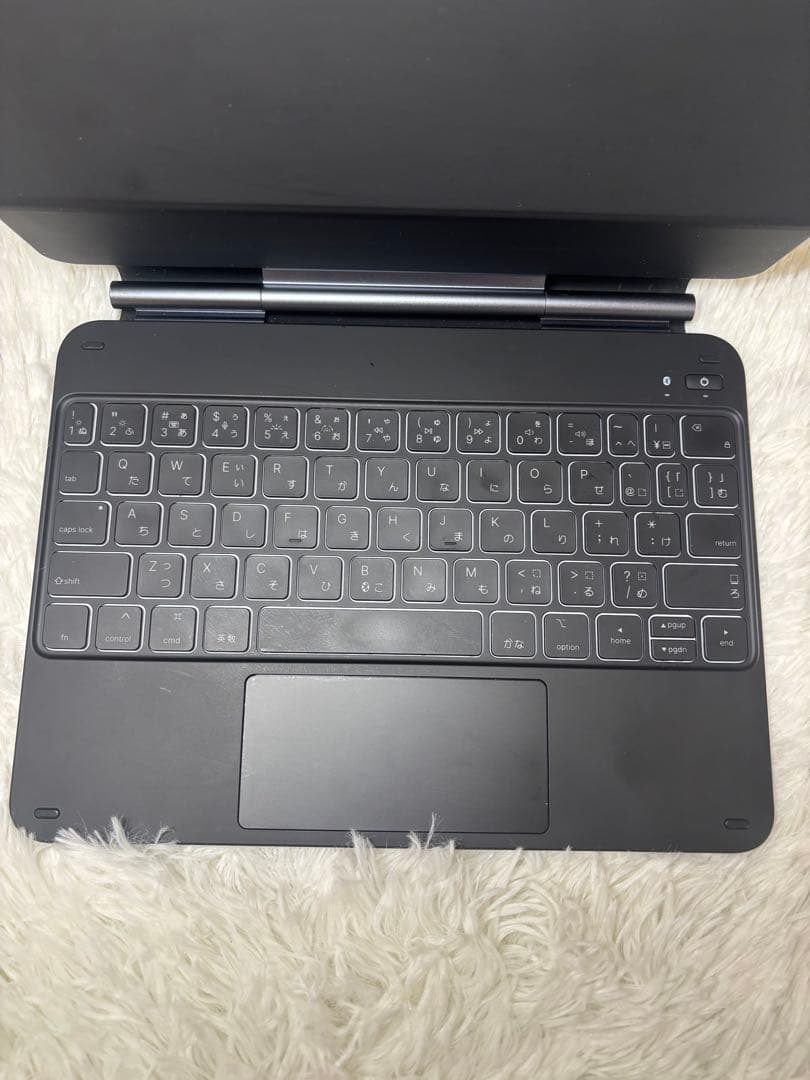 ESR iPad マグネットキーボードケース 360 - ブラック