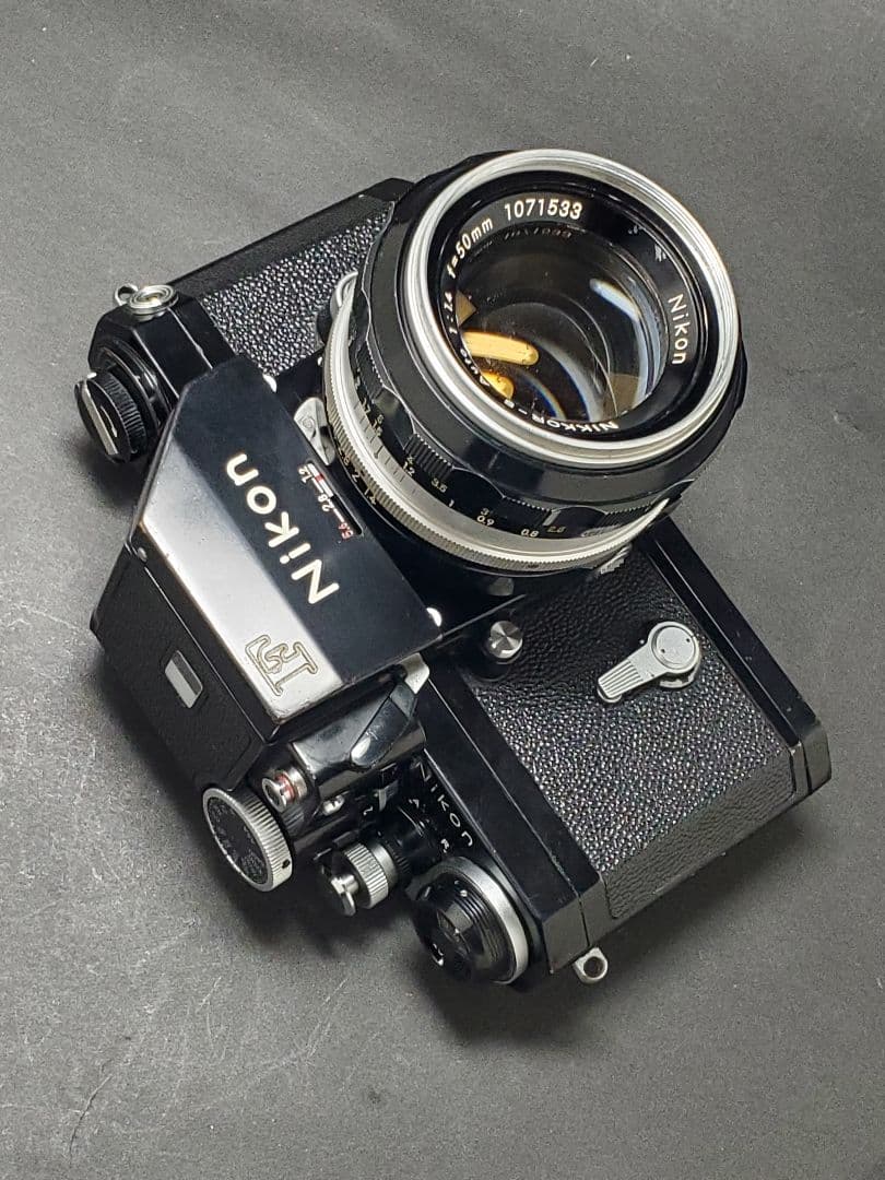 完動品程度並み　Nikon 一眼レフカメラ 50mm f/1.4レンズ付