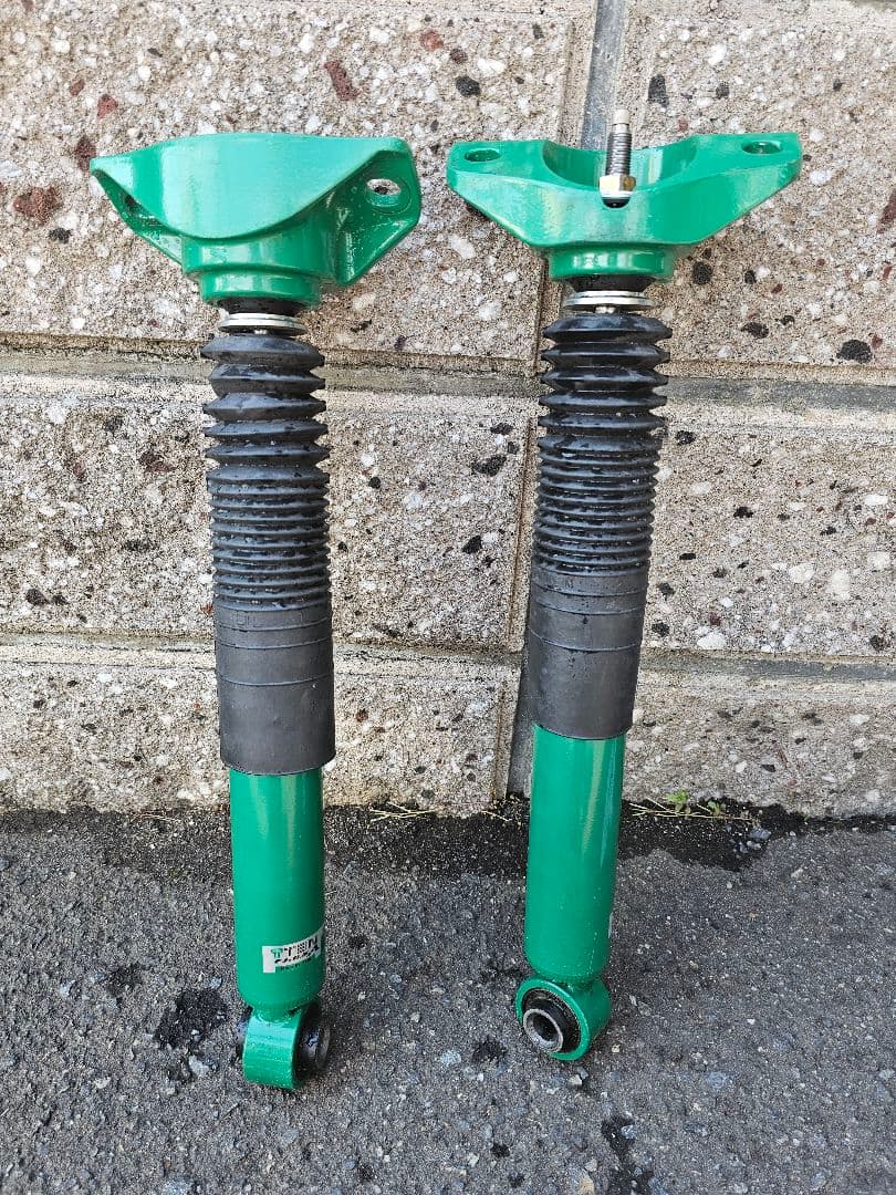 プリウス 50系 TEIN FLEXA リアショックのみ