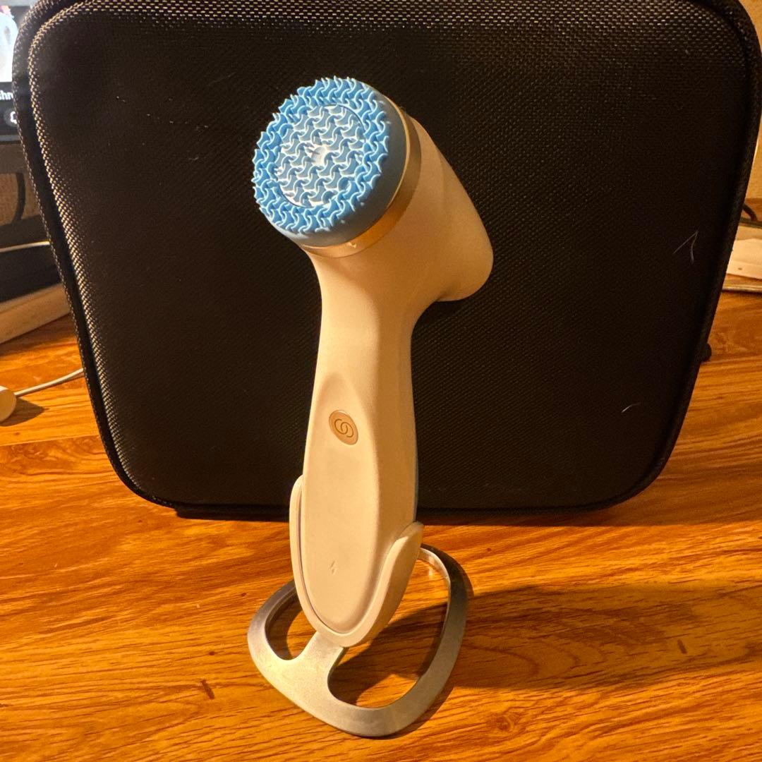 ニュースキン　ルミスパio スタンド・充電ケーブル付