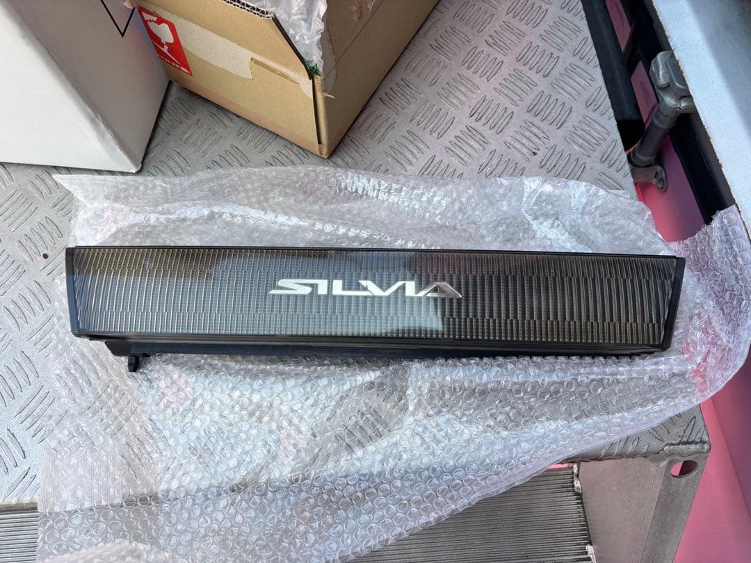 日産　s13 シルビア　後期　純正グリル