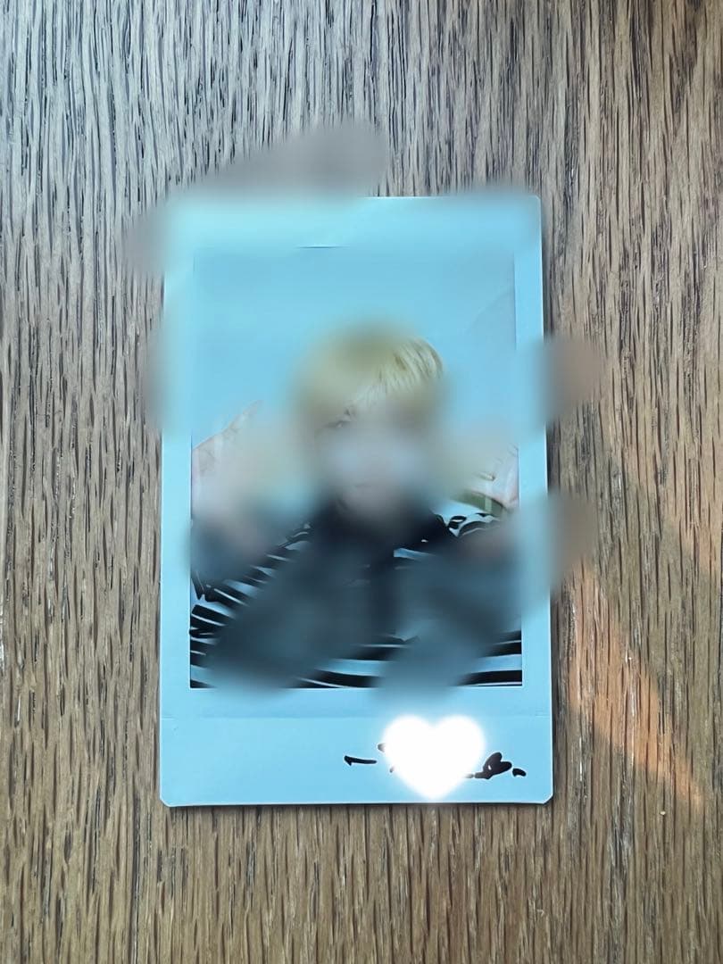 CLOSEYOUREYES クルユア ケンシン サイン ポラ