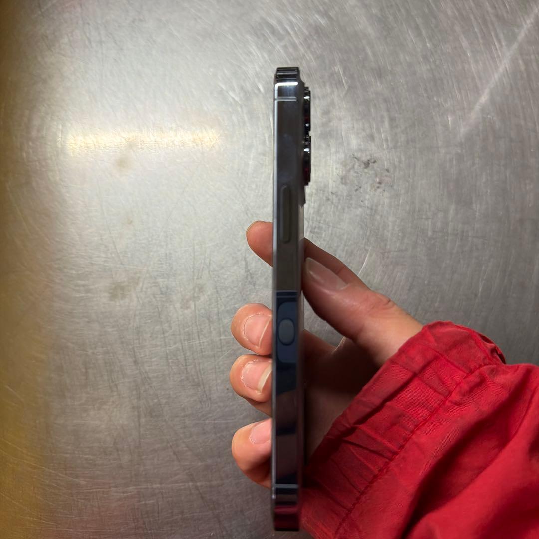 k*☆様 iPhone 13 Pro 256Gブルー 本体バッテリー100%