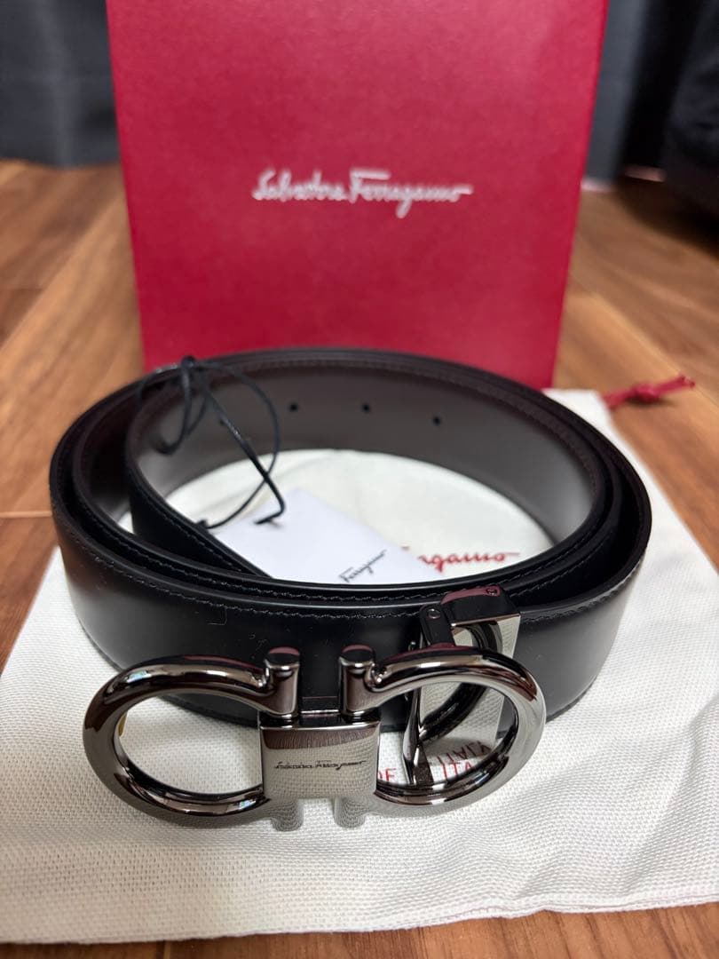 Salvatore Ferragamo フェラガモ　ブラック ベルト新品