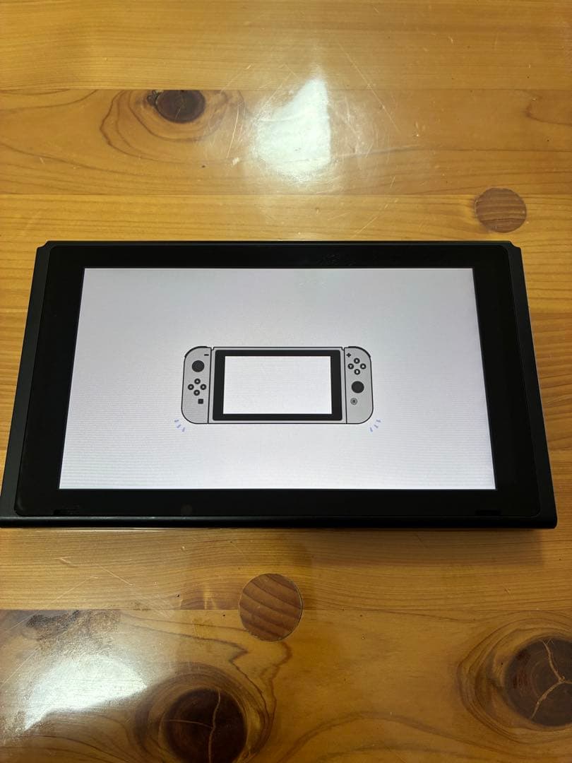Nintendo Switch 赤/青 本体 2022年製　中古　全付属品あり