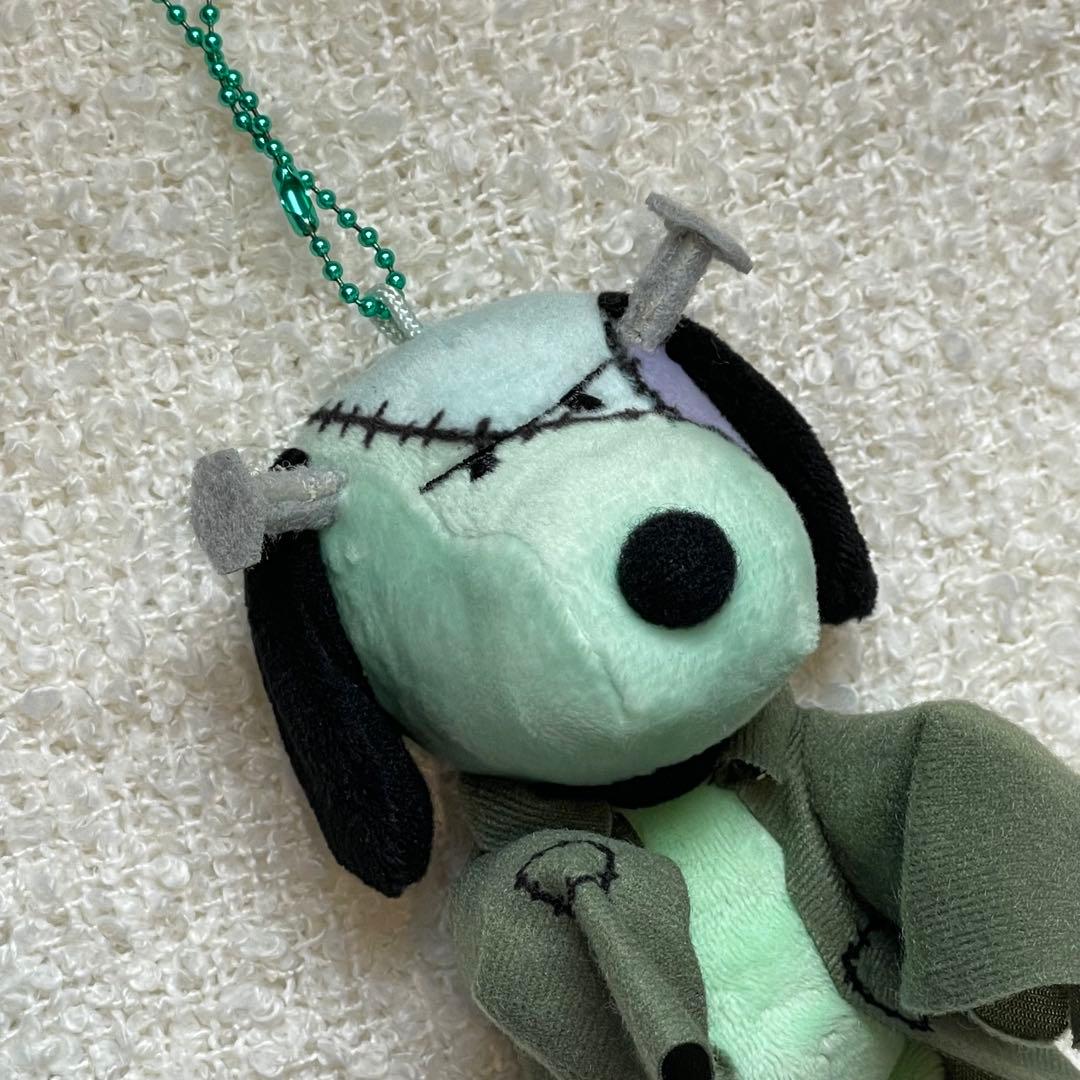 スヌーピー　フランケンシュタイン　USJ ホラーナイト