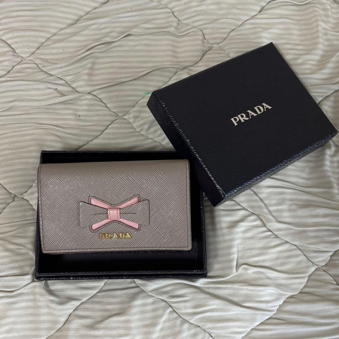 【匿名配送】PRADA 名刺入れ 証明書付