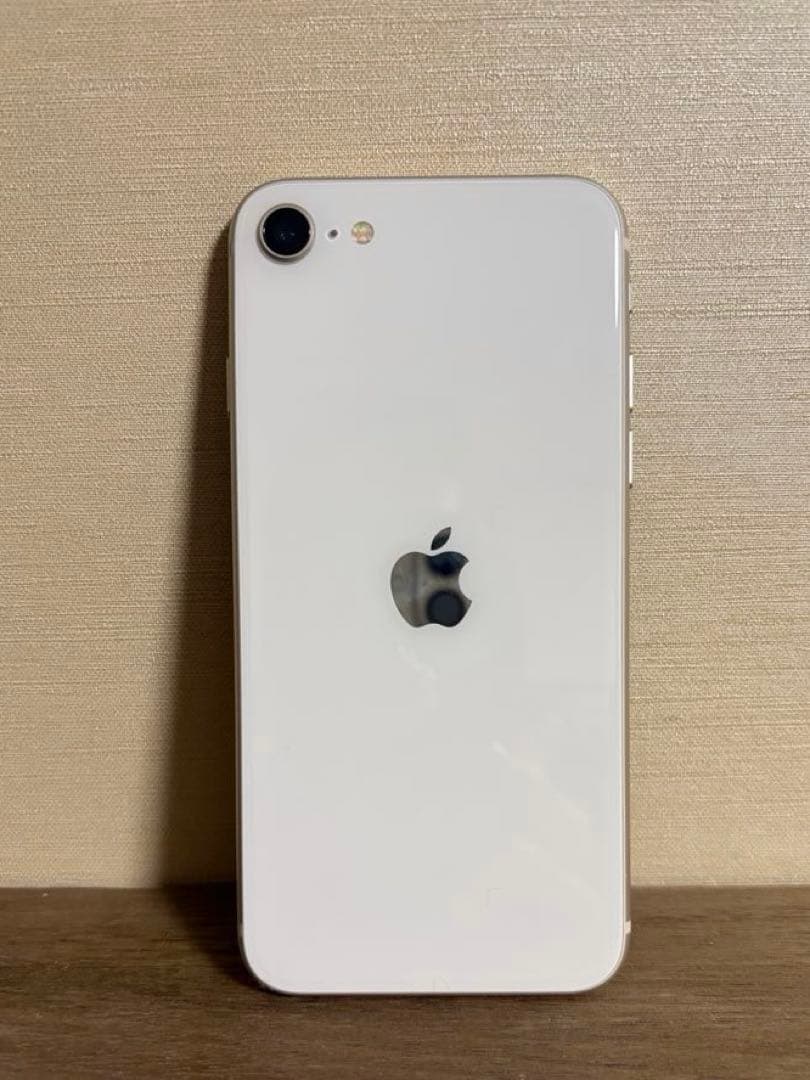 t*o様 iPhone SE 第二世代　ホワイト