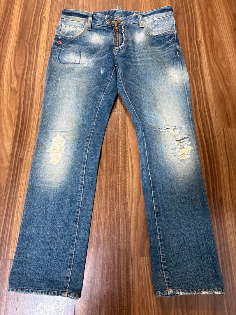 Dsquared2 ダメージ加工ストレートジーンズ