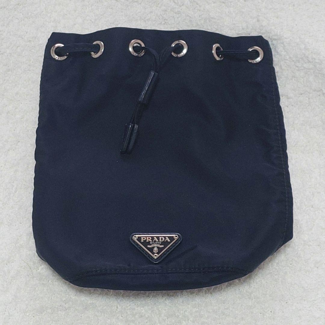 PRADA ブラック ナイロン ドローストリング　ポーチ　プラダ　イタリア