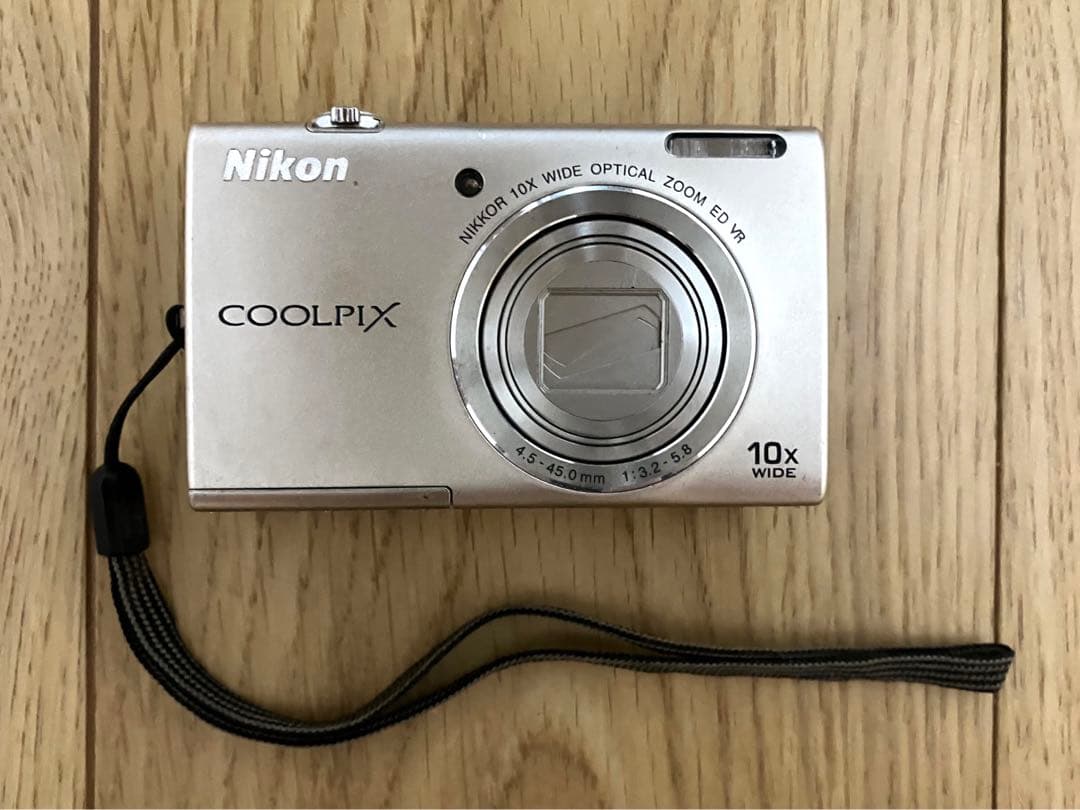 Nikon　COOLPIX S6200　デジタルカメラ