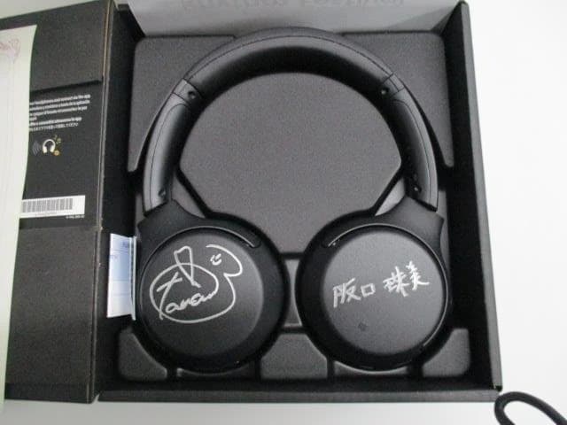 SONY WH-XB700 ワイヤレスヘッドセット（乃木坂４６サイン入り）