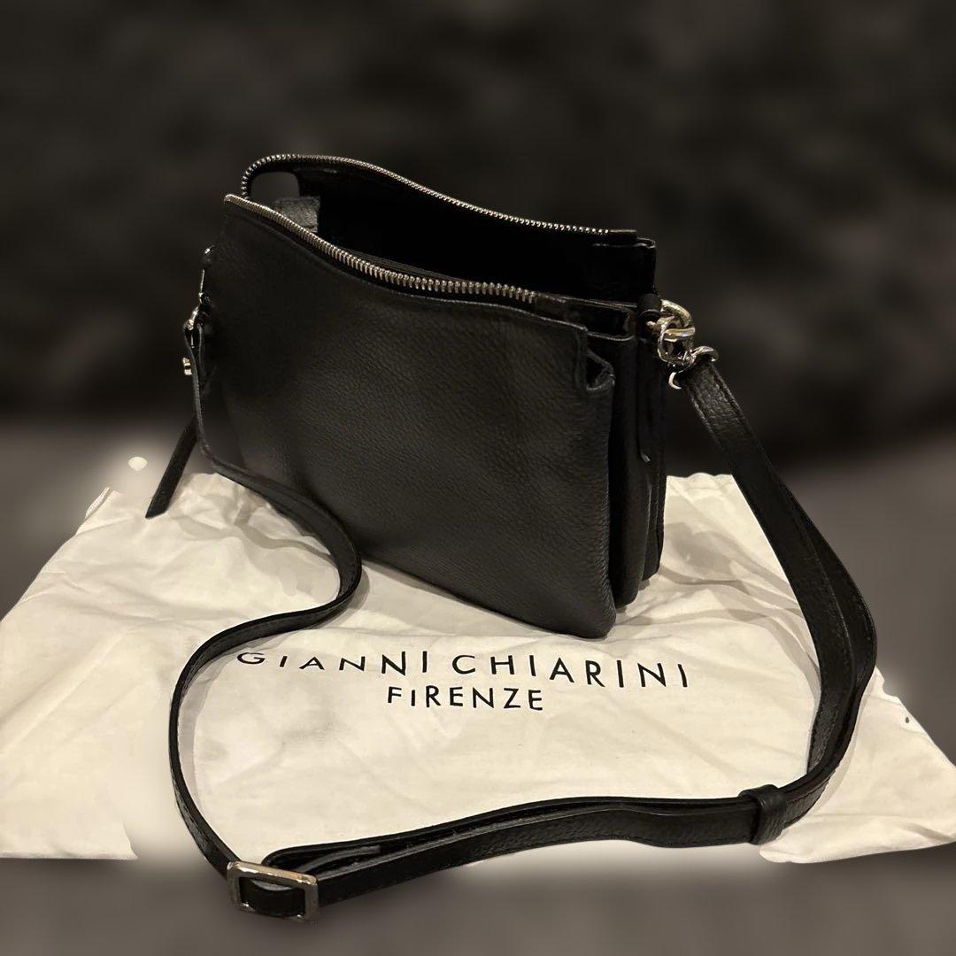 Gianni Chiarini クロスボディバック