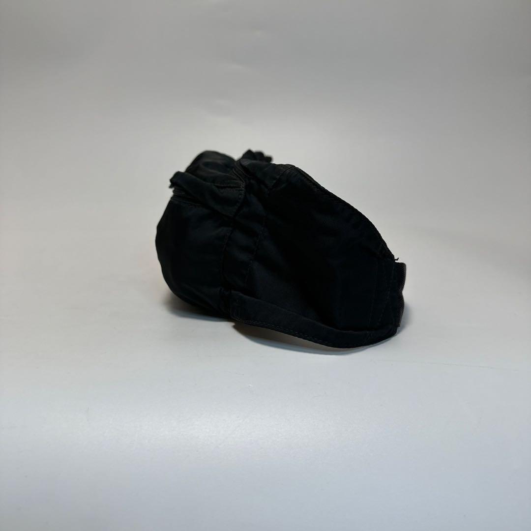 k52【美品】プラダ　三角ロゴ　ナイロンブラック　ウエストポーチボディバッグ.