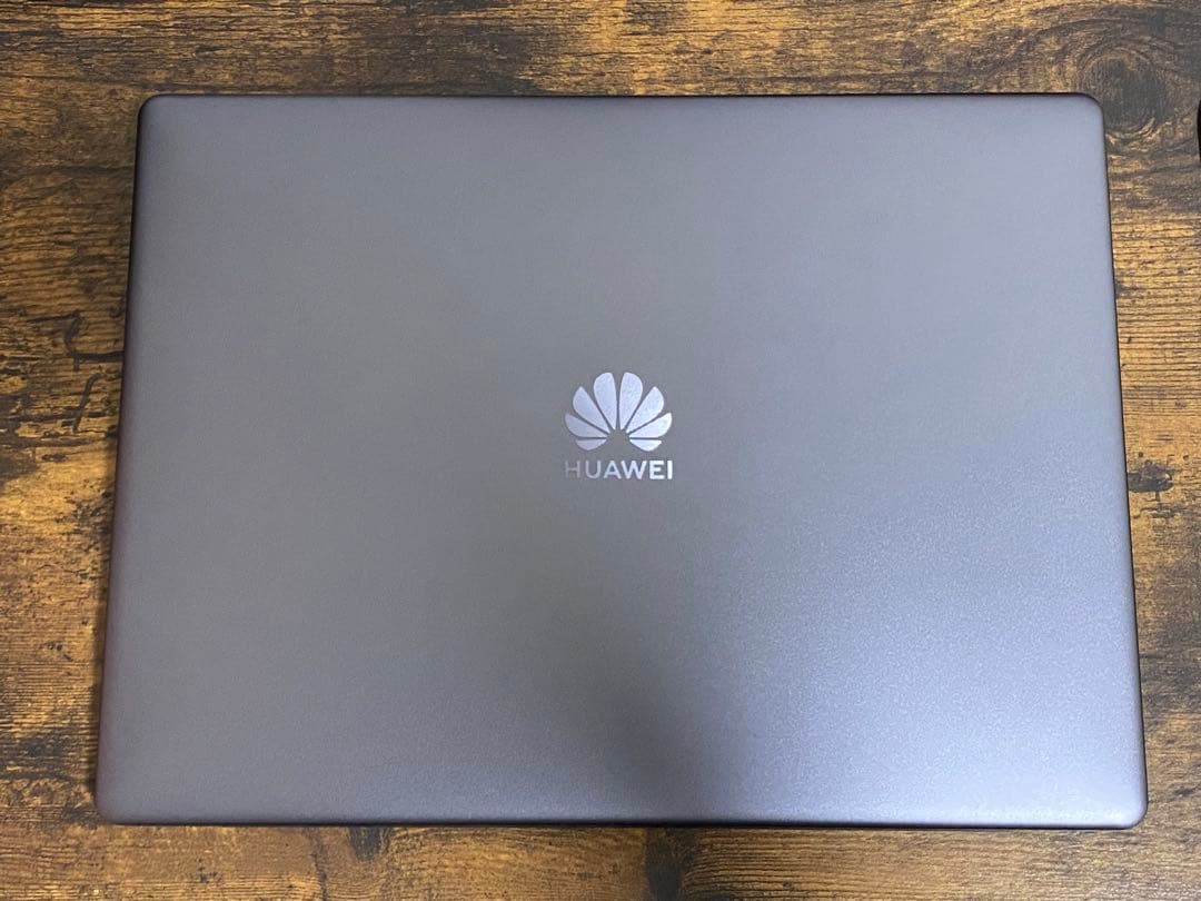 【美品】HUAWEI ファーウェイ MateBook13 第8世代 Corei7