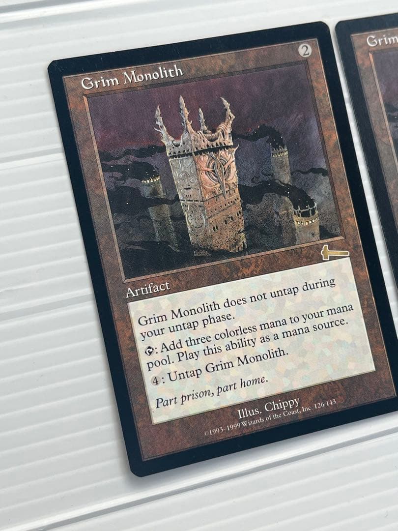 厳かなモノリス Grim Monolith 英語版　2枚