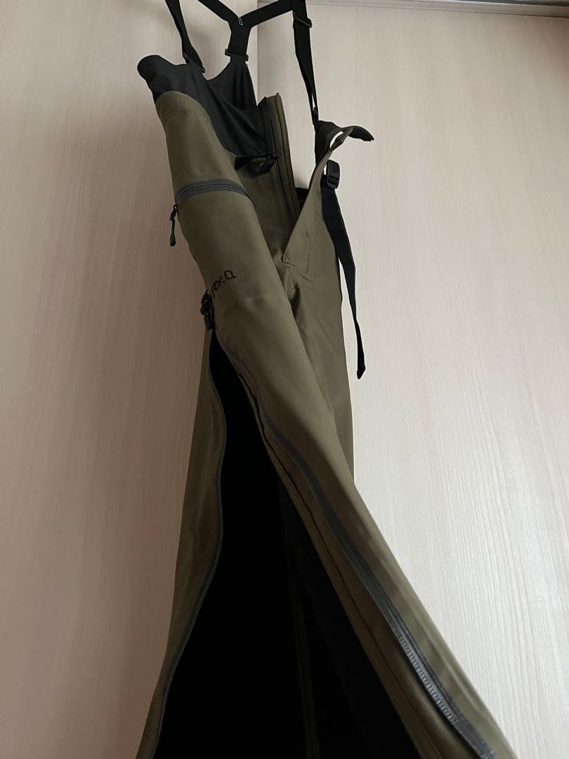 MOUNTAIN HARDWEAR BIB pants Lサイズ