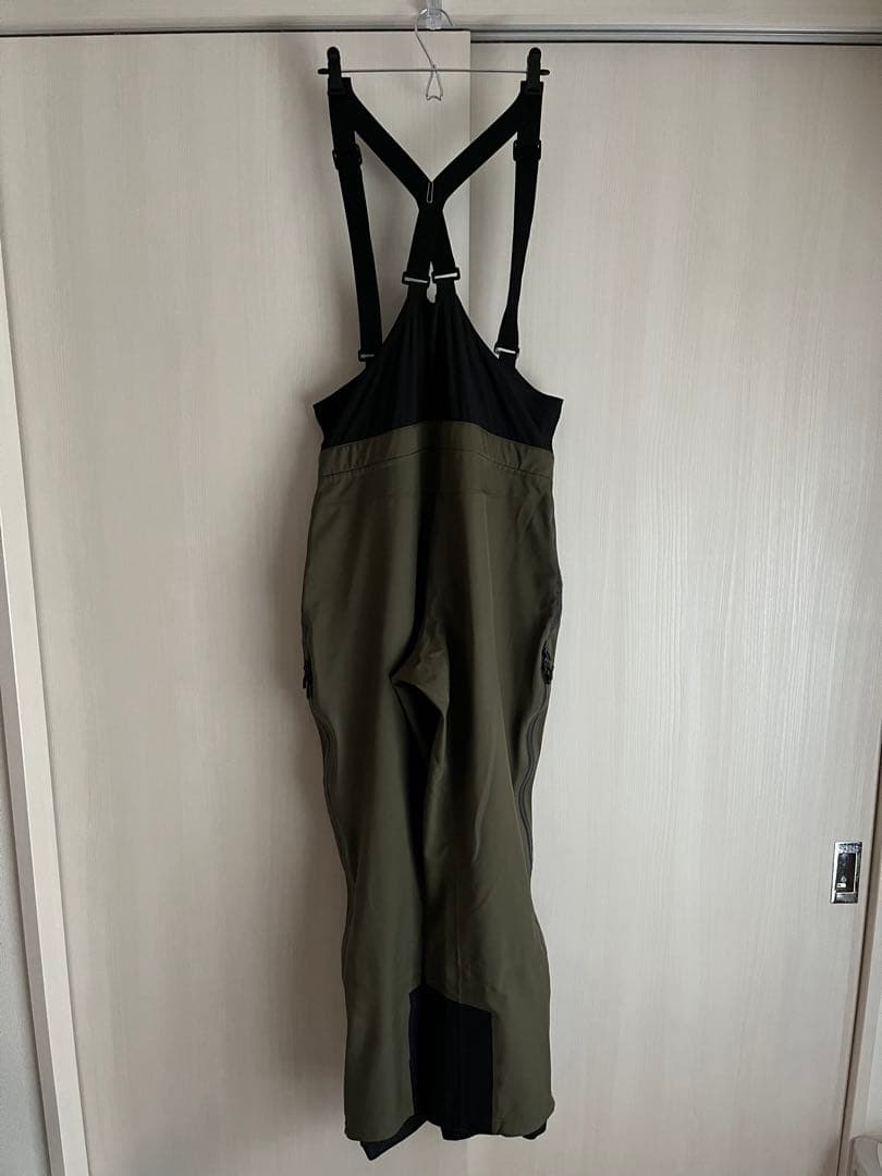MOUNTAIN HARDWEAR BIB pants Lサイズ