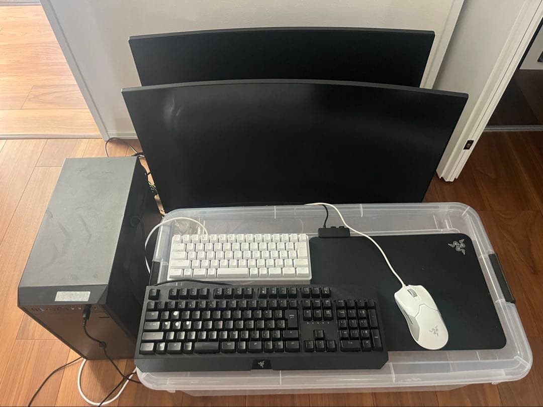 【最終値下げ】ゲーミングPCフルセット(31.5湾曲モニター2枚)
