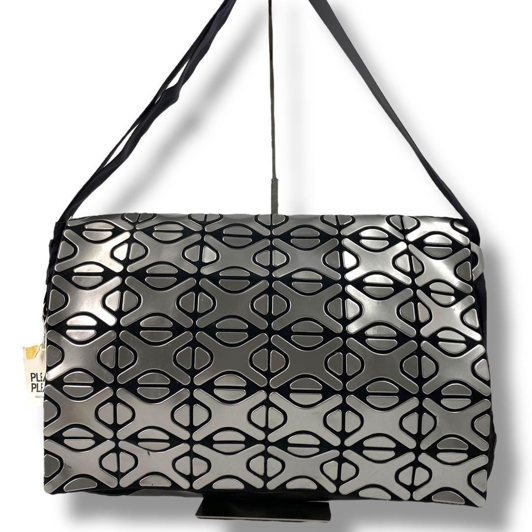 未使用品 PLEATS PLEASE ISSEY MIYAKE ショルダーバッグ